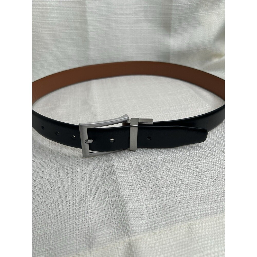 Boys Small/Medium Reversible Black Brown Leather Belt